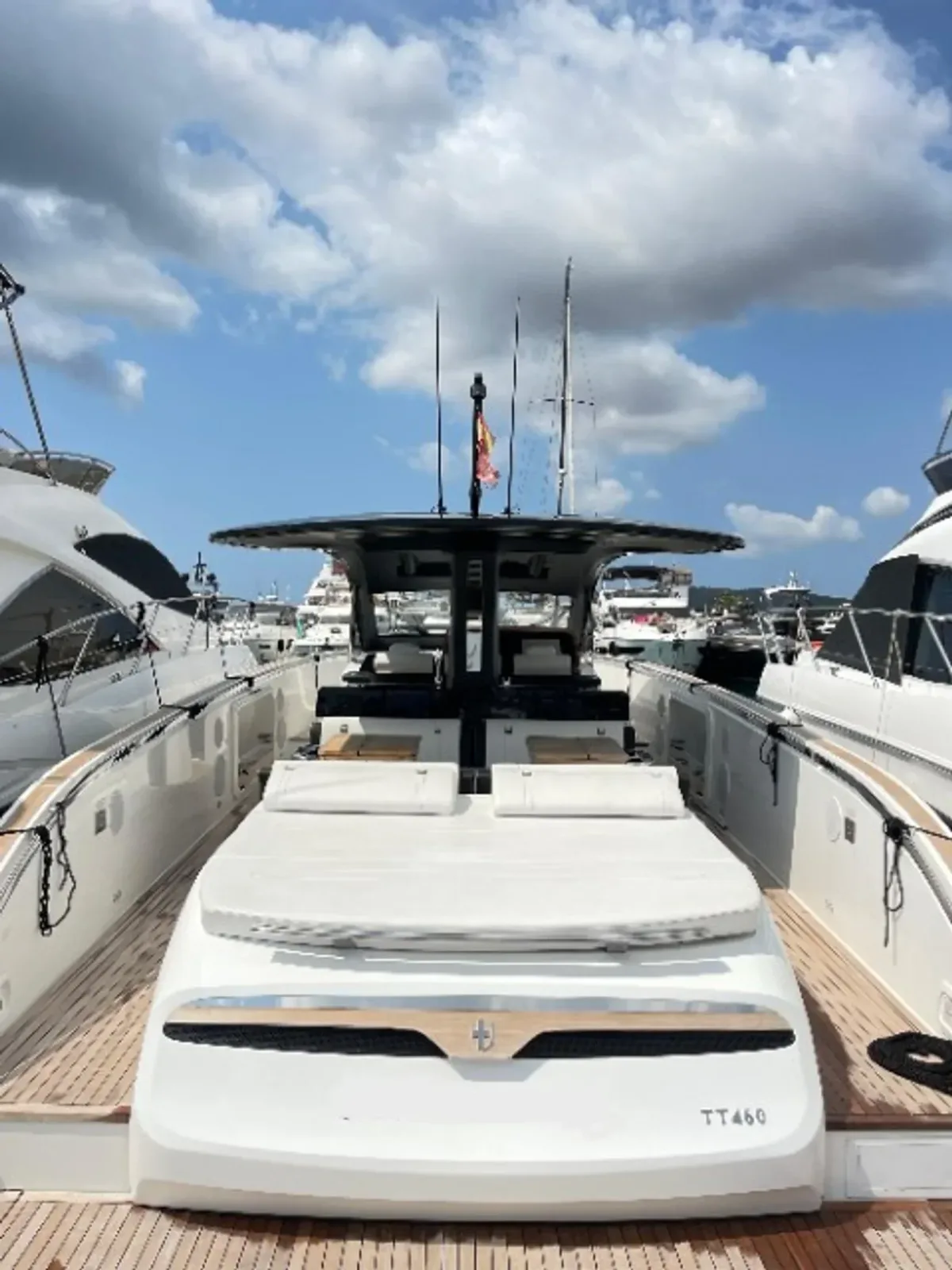 2024 Invictus INVICTUS TT 460 pre-owned yacht for sale Port Adriano Mallorca – stern view