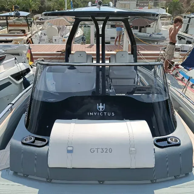 2023 Invictus INVICTUS GT 320 pre-owned yacht for sale Port Adriano Mallorca – port side exterior